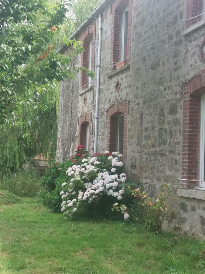 Hotel Kerflaveur La Fresnaye-au-Sauvage Exterior foto